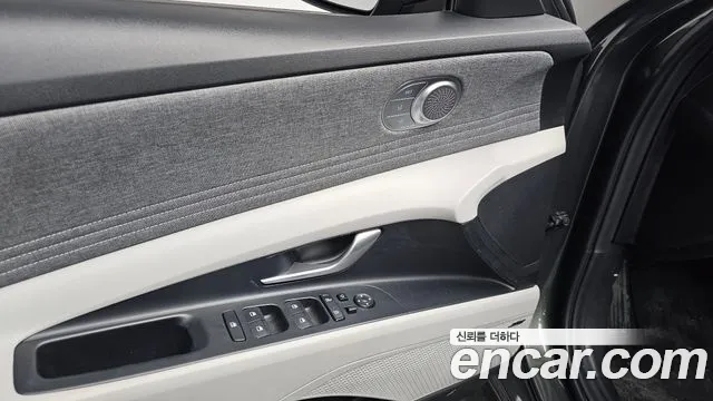Hyundai Avante — фото 18