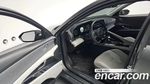Hyundai Avante — фото 10