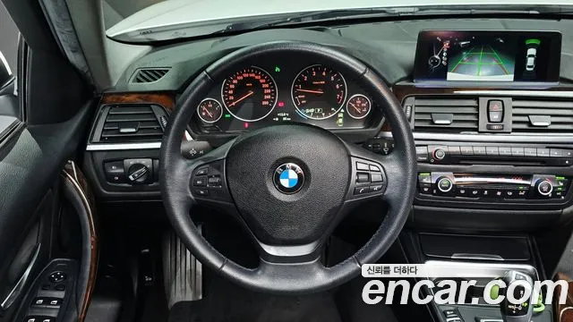 BMW 3-Series — фото 15