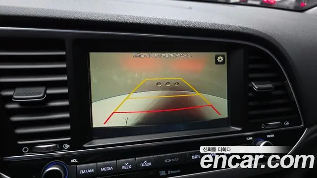 Hyundai Avante — фото 14