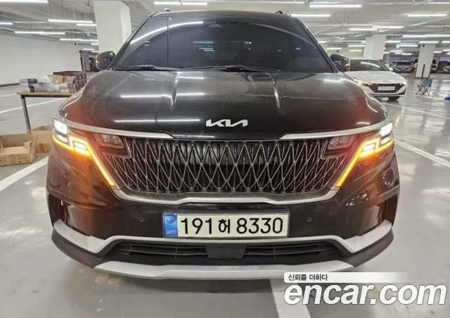 Kia Carnival — фото 1