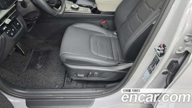 Kia Sportage — фото 17