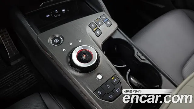 Kia Sportage — фото 9