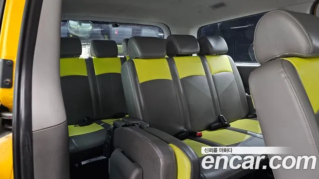 Hyundai Starex — фото 10
