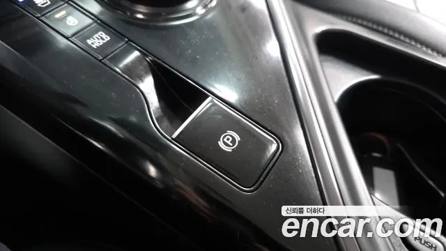 Kia Niro — фото 19