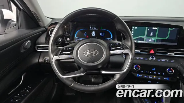 Hyundai Avante — фото 12