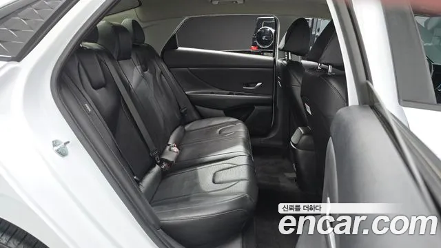 Hyundai Avante — фото 10