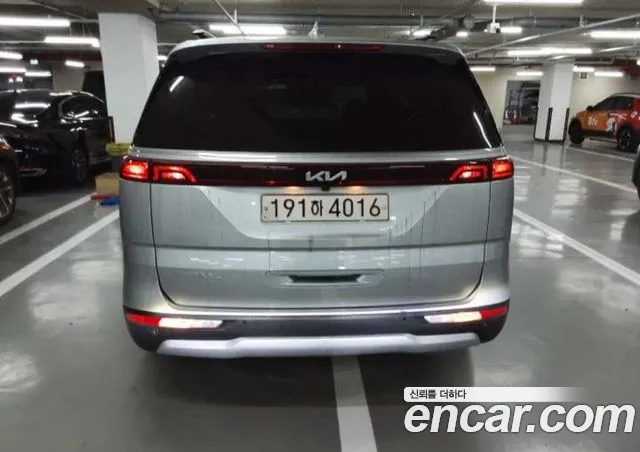 Kia Carnival — фото 3