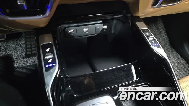 Kia Sorento — фото 18