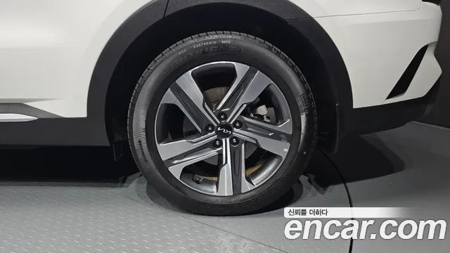 Kia Sorento — фото 21