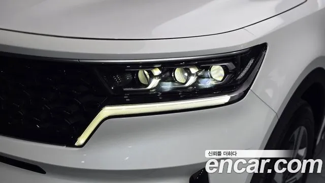 Kia Sorento — фото 22
