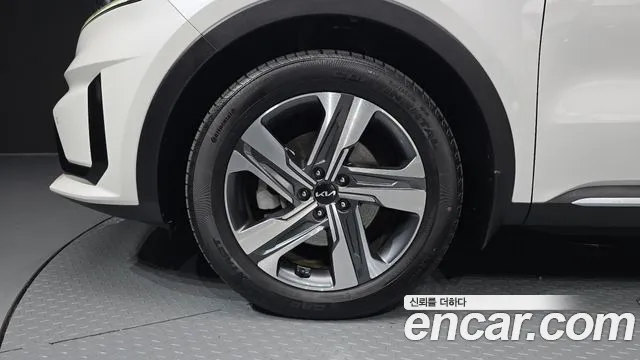 Kia Sorento — фото 4