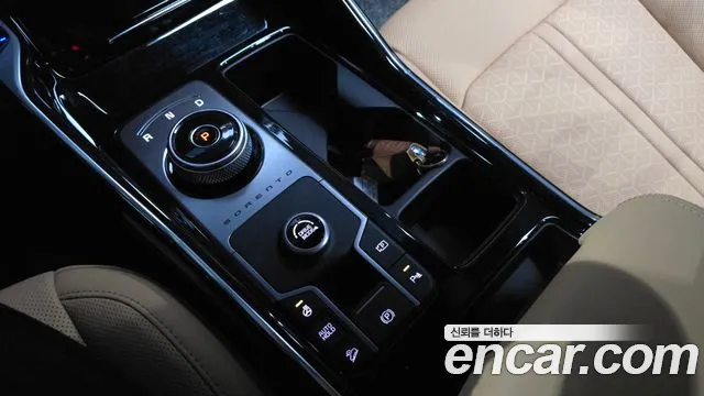 Kia Sorento — фото 8
