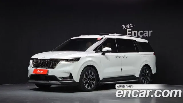 Kia Carnival — фото 1