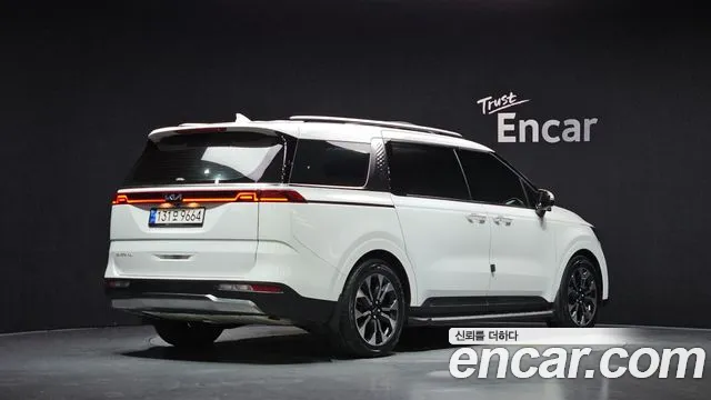 Kia Carnival — фото 2