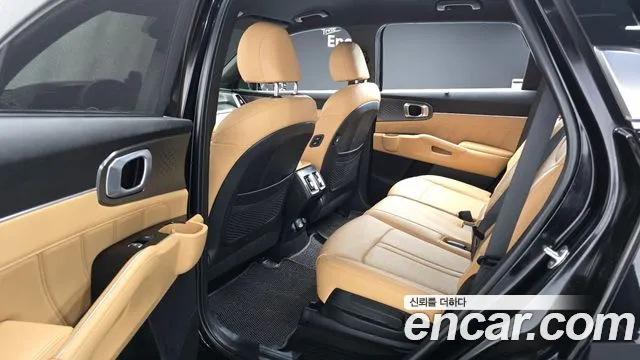 Kia Sorento — фото 11
