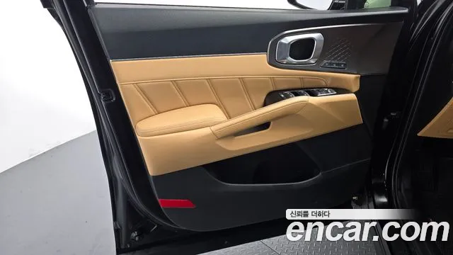 Kia Sorento — фото 24