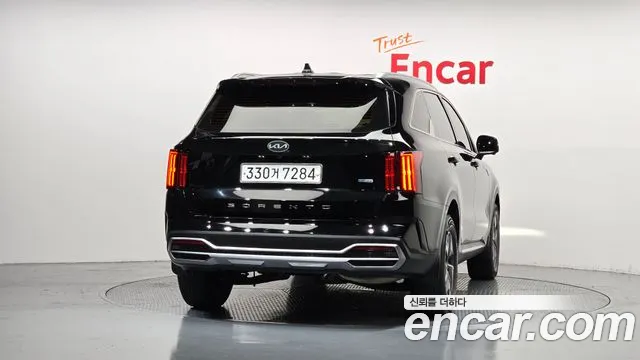 Kia Sorento — фото 4