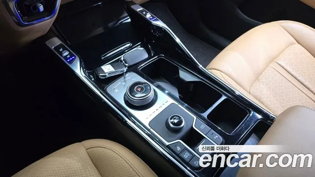 Kia Sorento — фото 9