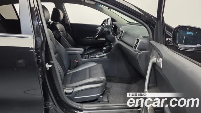 Kia Sportage — фото 11