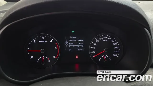 Kia Sportage — фото 8