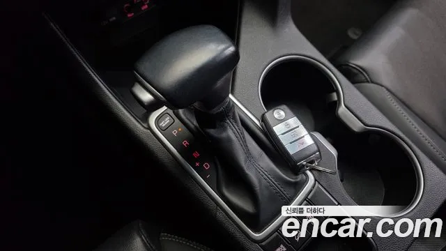 Kia Sportage — фото 9