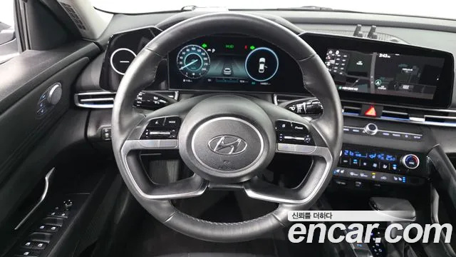 Hyundai Avante — фото 14