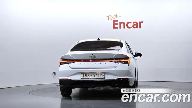 Hyundai Avante — фото 4