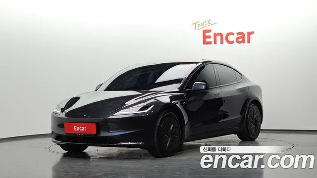 Tesla Model 3 — фото 1