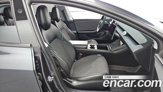 Tesla Model 3 — фото 10