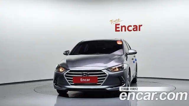 Hyundai Avante — фото 3