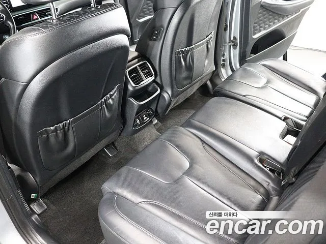 Hyundai Santa Fe — фото 14