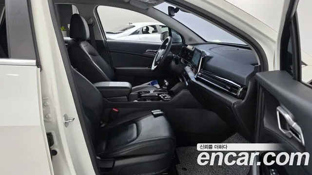 Kia Sportage — фото 11