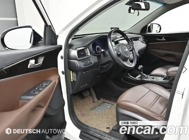 Kia Sorento — фото 12