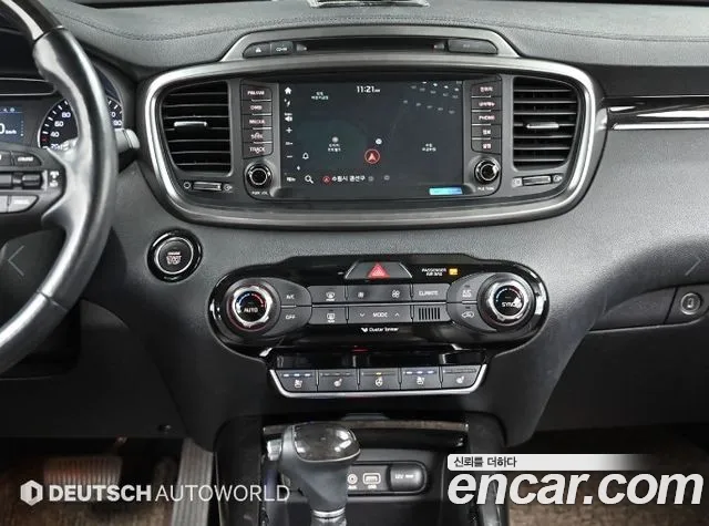 Kia Sorento — фото 15