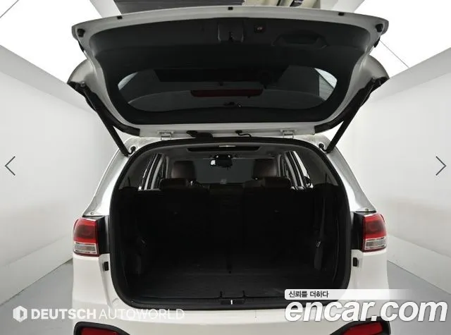Kia Sorento — фото 19