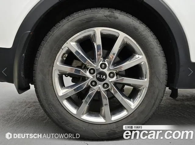 Kia Sorento — фото 6