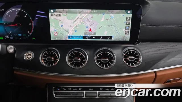 Mercedes-Benz CLS-Class — фото 12
