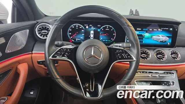 Mercedes-Benz CLS-Class — фото 13