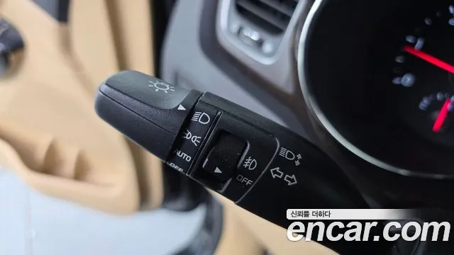 Kia Carnival — фото 19