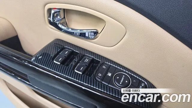 Kia Carnival — фото 27