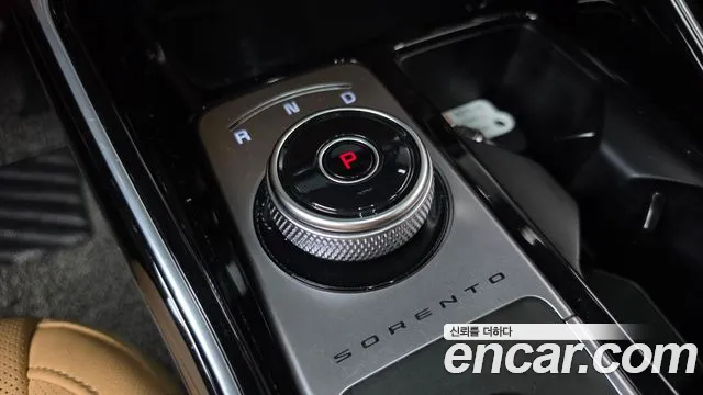 Kia Sorento — фото 9