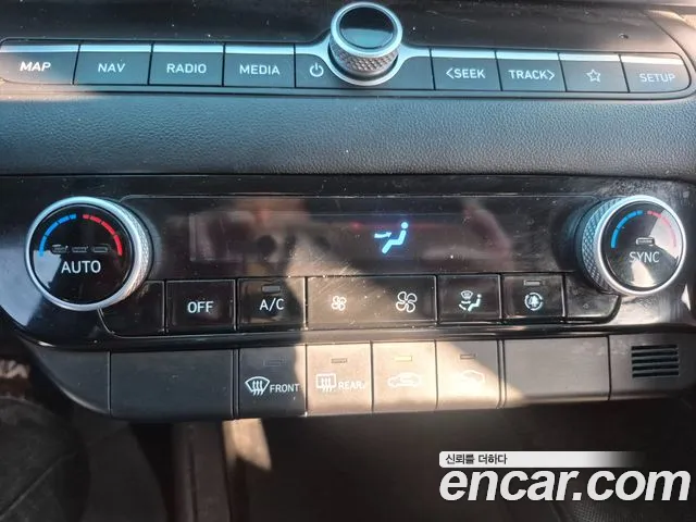Hyundai Avante — фото 12