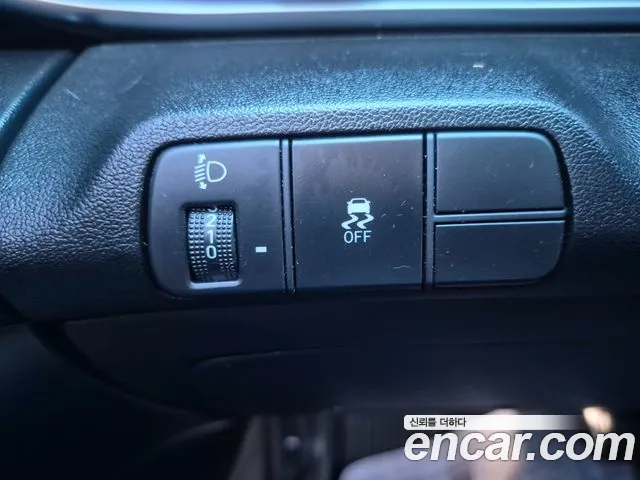 Hyundai Avante — фото 14