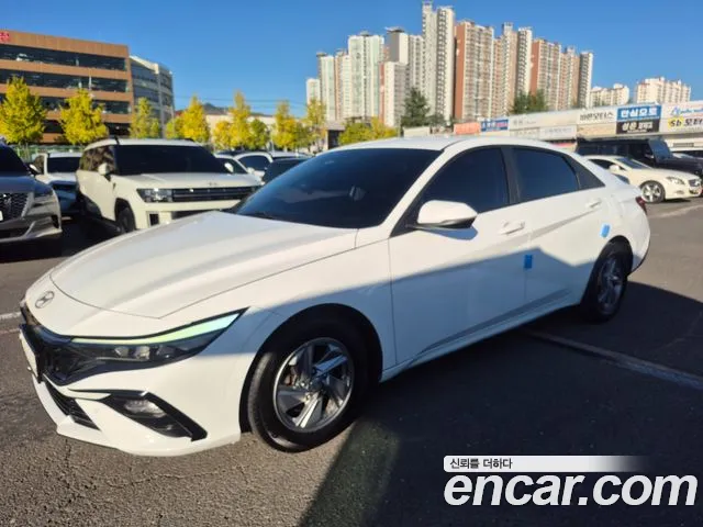 Hyundai Avante — фото 3