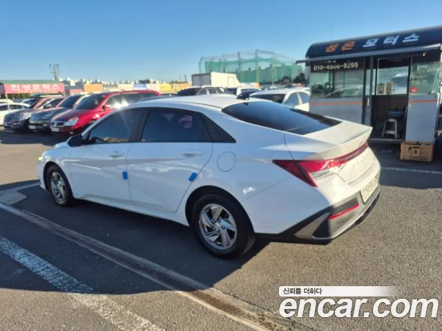 Hyundai Avante — фото 4