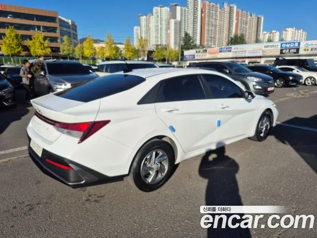 Hyundai Avante — фото 6