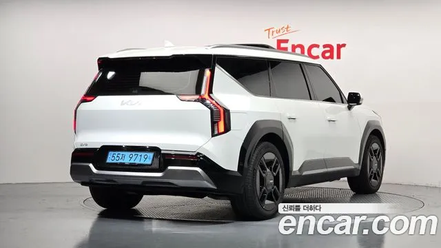 Kia EV9 — фото 2