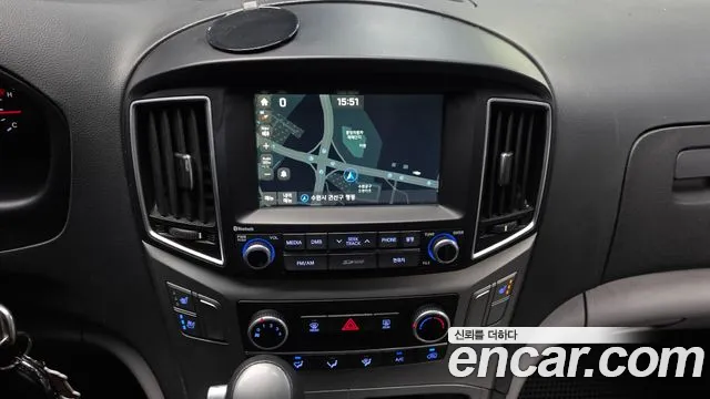 Hyundai Starex — фото 13
