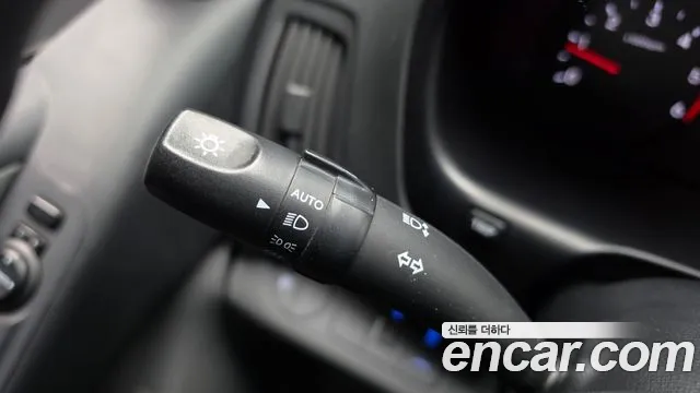 Hyundai Starex — фото 18